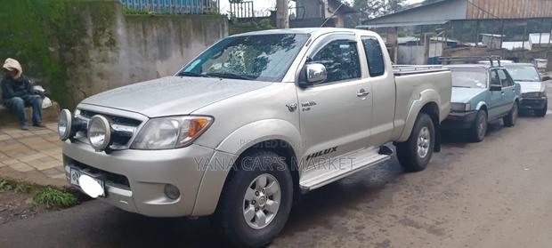 Toyota Hilux 2006 Green