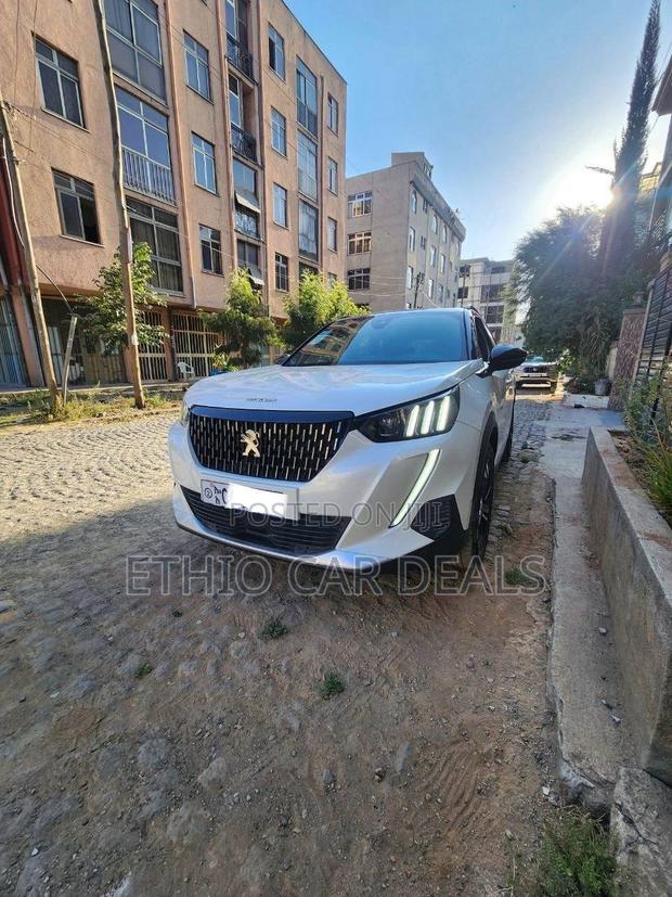 Peugeot 2008 2022 White