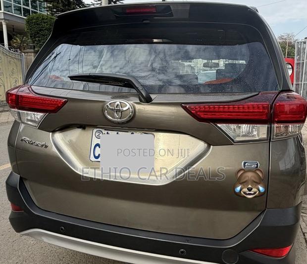 Toyota Rush 2023 Brown