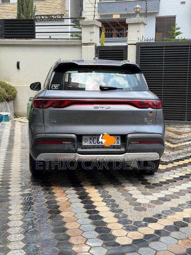 BYD Yuan Up 2025 Gray