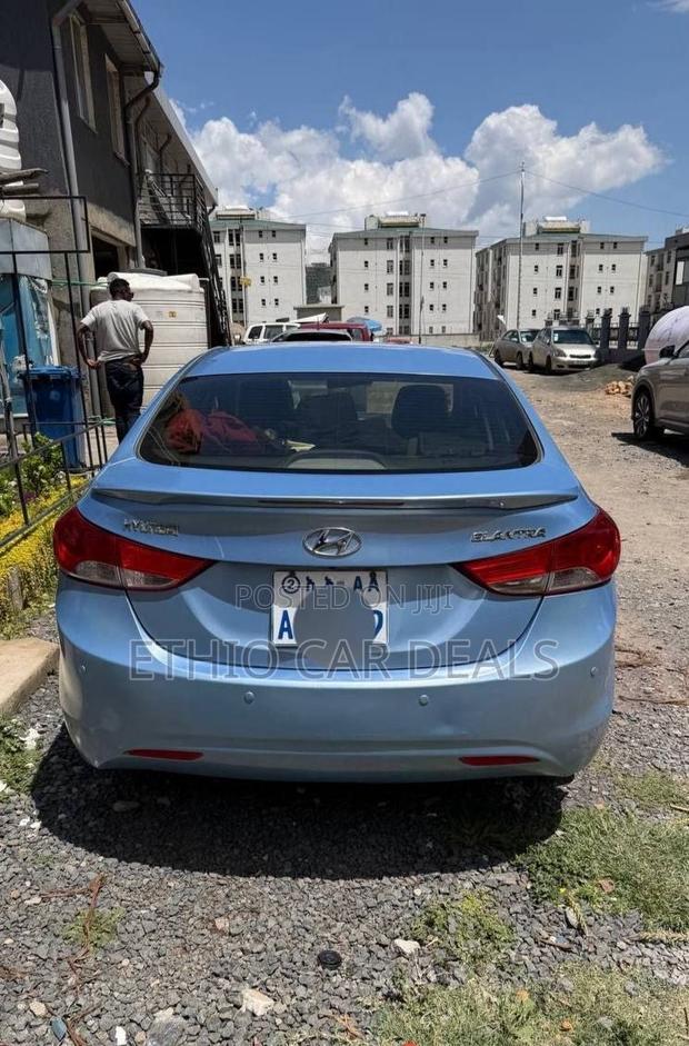 Hyundai Elantra 2013 Blue
