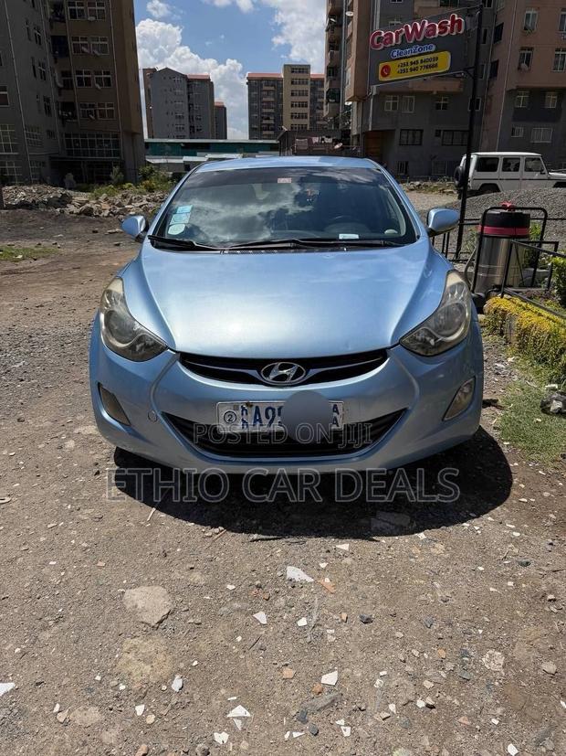 Hyundai Elantra 2013 Blue
