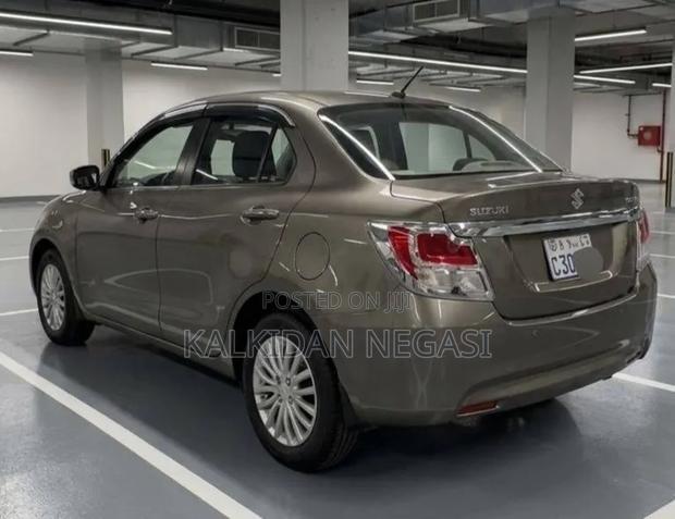 Suzuki Dzire 2022 Beige