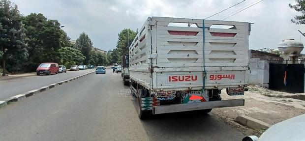 Isuzu D-MAX 2016 White