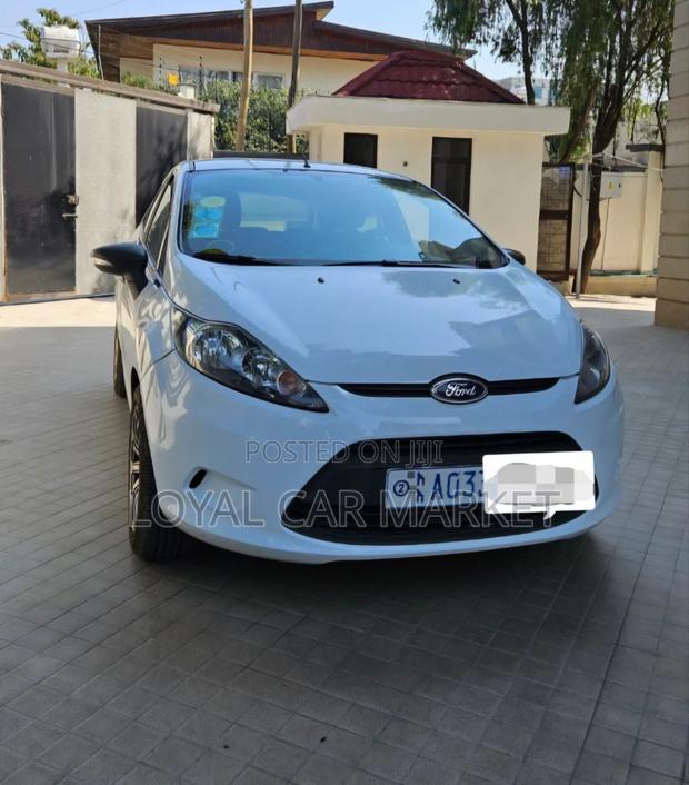Ford Fiesta 2010 White