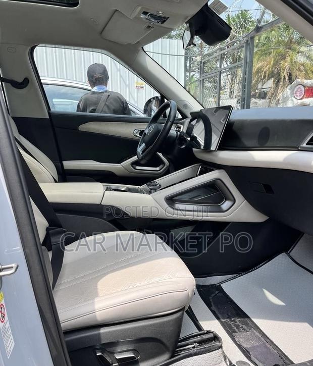 BYD Yuan Up 2025 Gray