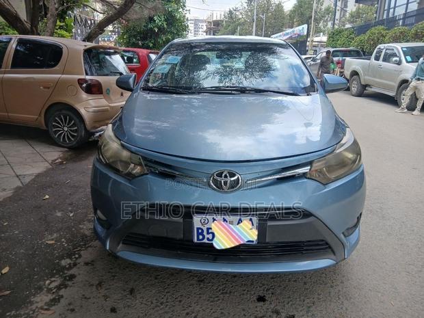 Toyota Yaris 2014 Blue