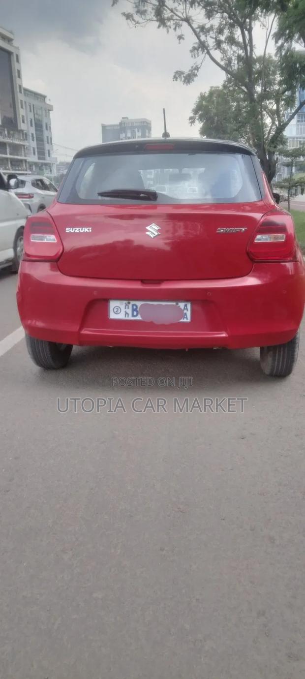 Suzuki Swift 2021 Red