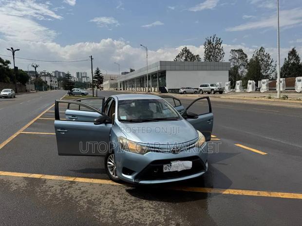 Toyota Yaris 2015