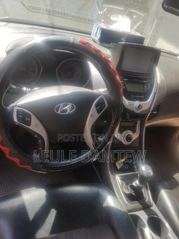 Hyundai Avante 2011 Brown
