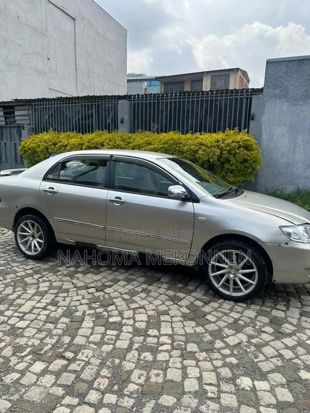 Toyota Corolla 2007 Gold