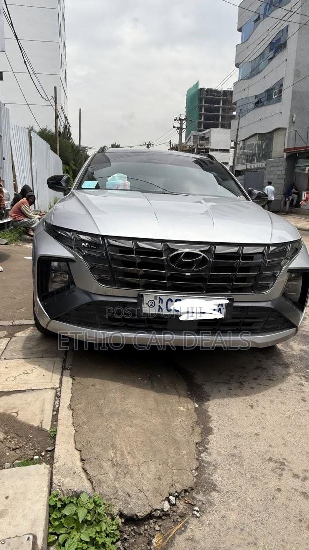 Hyundai Tucson 2021 Silver