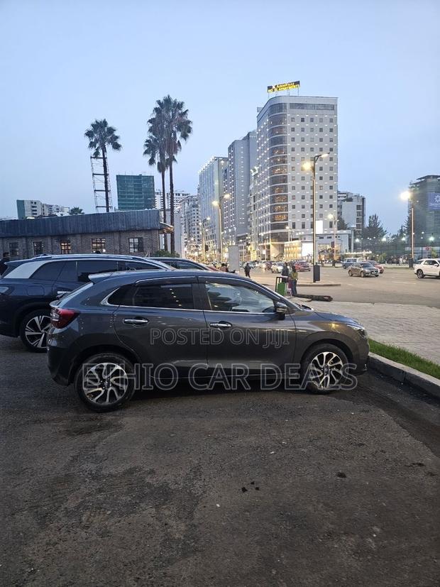 Suzuki Baleno 2022 Black