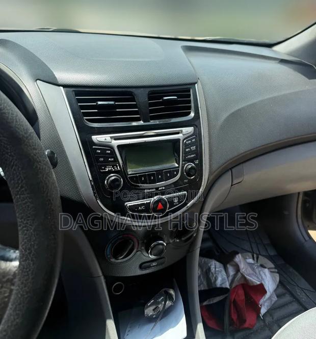 Hyundai Accent 2012 Black