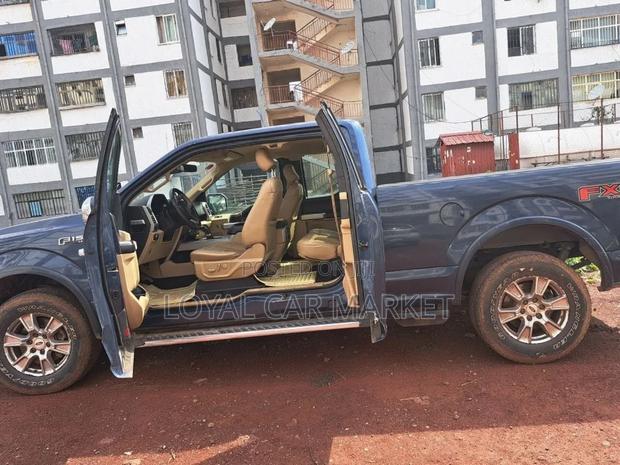 Ford F-150 2015 Blue
