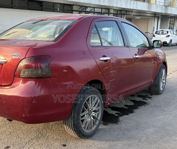 Toyota Yaris 1.3 2008 Red