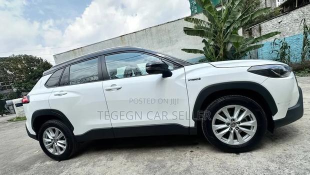 Toyota Corolla Cross 2023 White