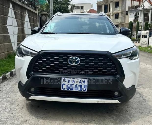 Toyota Corolla Cross 2023 White