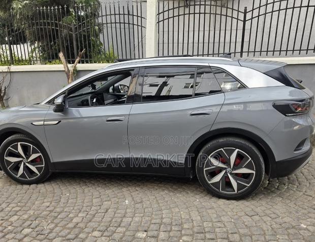 Volkswagen ID.4 2022 Gray