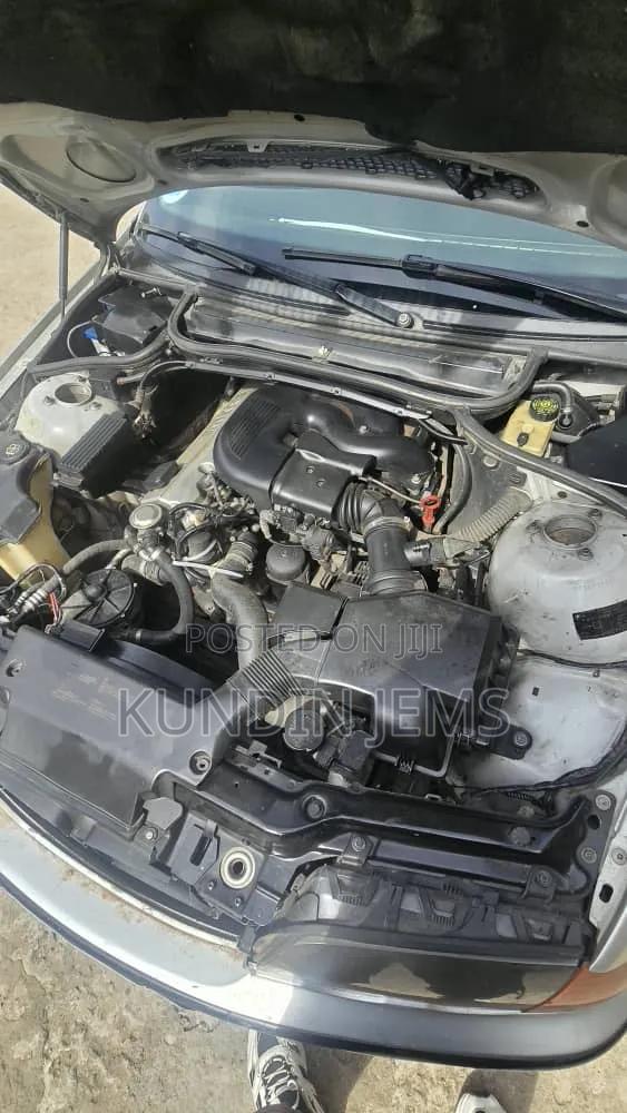 BMW 318i 2001 Silver