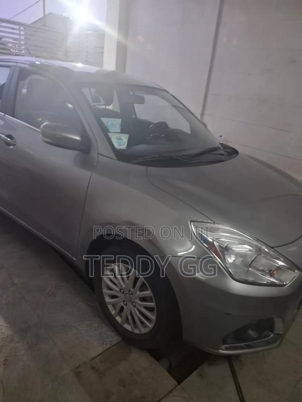 Suzuki Dzire 2022 Silver