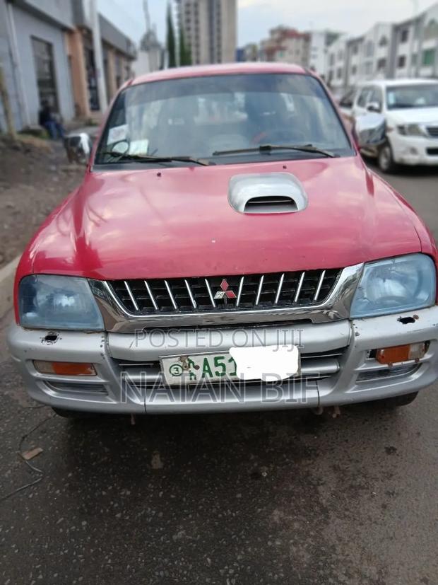 Mitsubishi L200 1999 Red