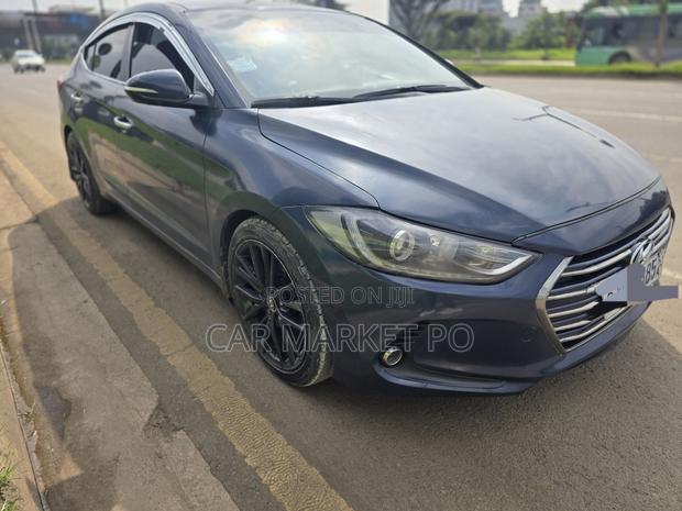 Hyundai Elantra 2016 Blue