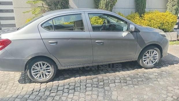 Mitsubishi Attrage 2021 Gray