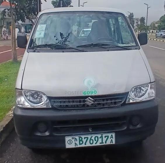 Suzuki Eeco 2023 White