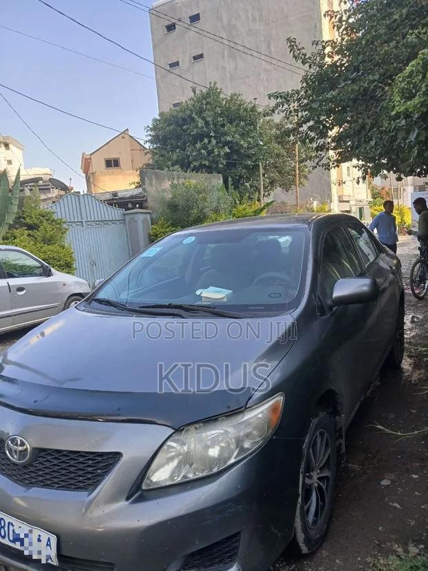 Toyota Corolla 2012 Gray