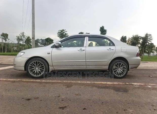 Toyota Corolla 2007 Gold