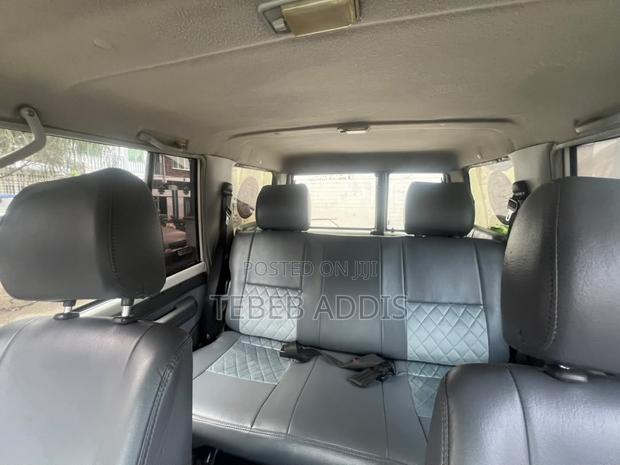 Toyota Land Cruiser 2017 White