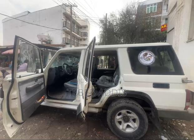 Toyota Land Cruiser 2017 White