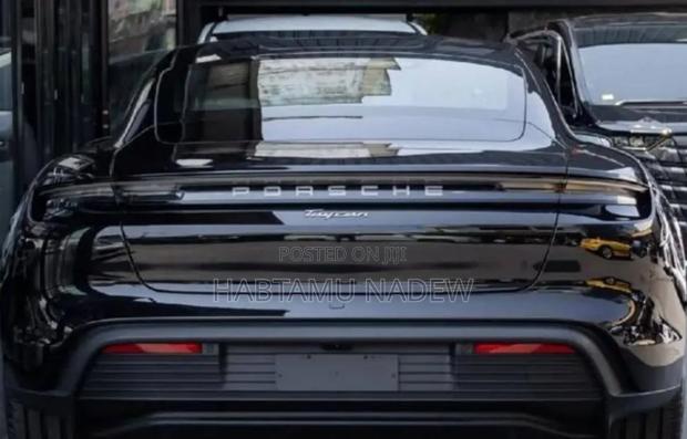 Porsche Taycan 2024 Black