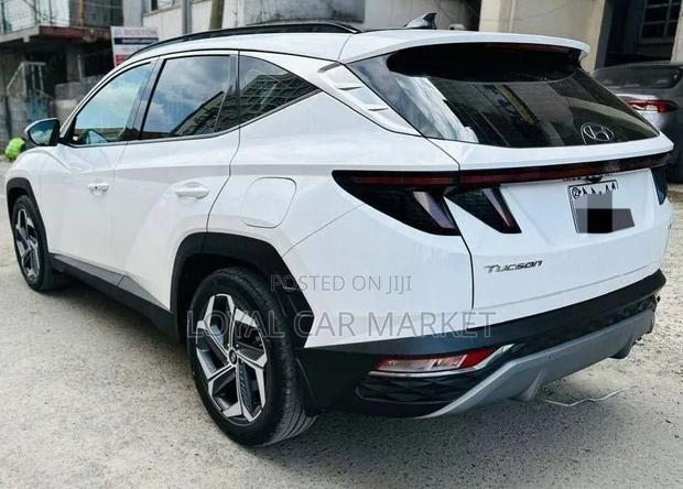 Hyundai Tucson 2021 White