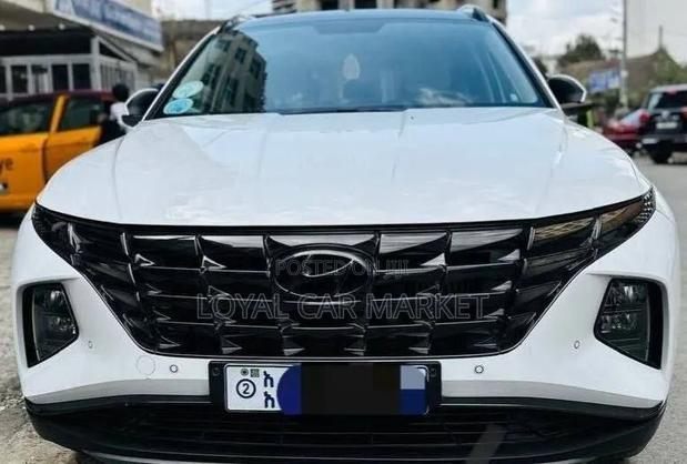 Hyundai Tucson 2021 White