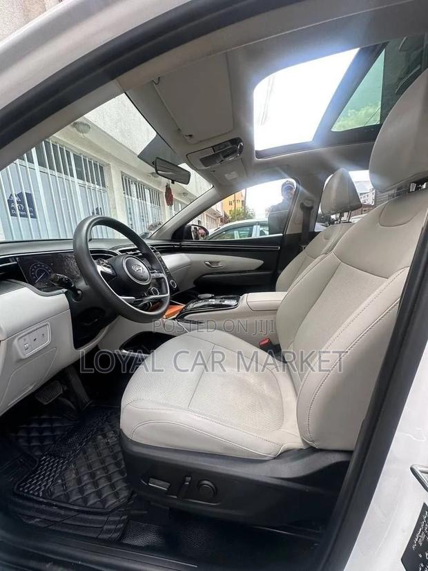 Hyundai Tucson 2021 White