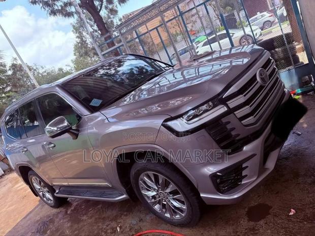 Toyota Land Cruiser 2022 Gray
