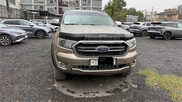 Ford Ranger Wildtrak 2021 Gold