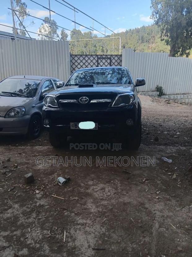 Toyota Hilux 2008 Black