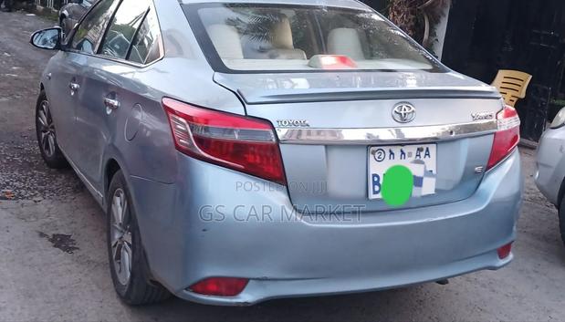 Toyota Yaris 2015 Blue