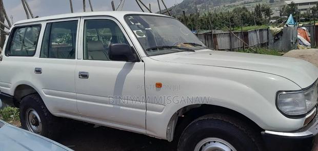 Toyota Land Cruiser 90 1997 White