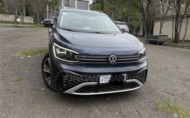 Volkswagen ID.6 2023 Blue