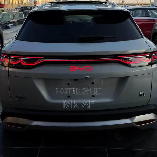 New BYD Song L DM-i 2025 White