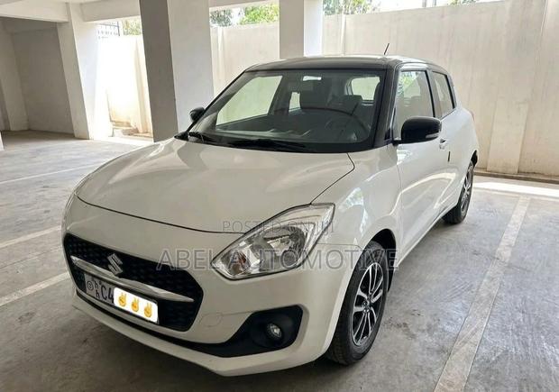 Suzuki Swift 2022 White