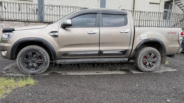 Ford Ranger Wildtrak 2021 Pink
