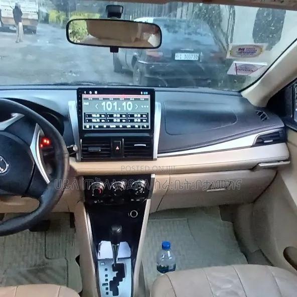 Toyota Yaris 2015 Maroon