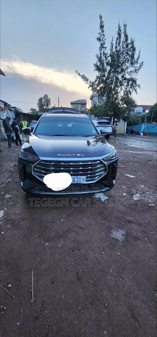Jetour X70 Plus 2022 Black