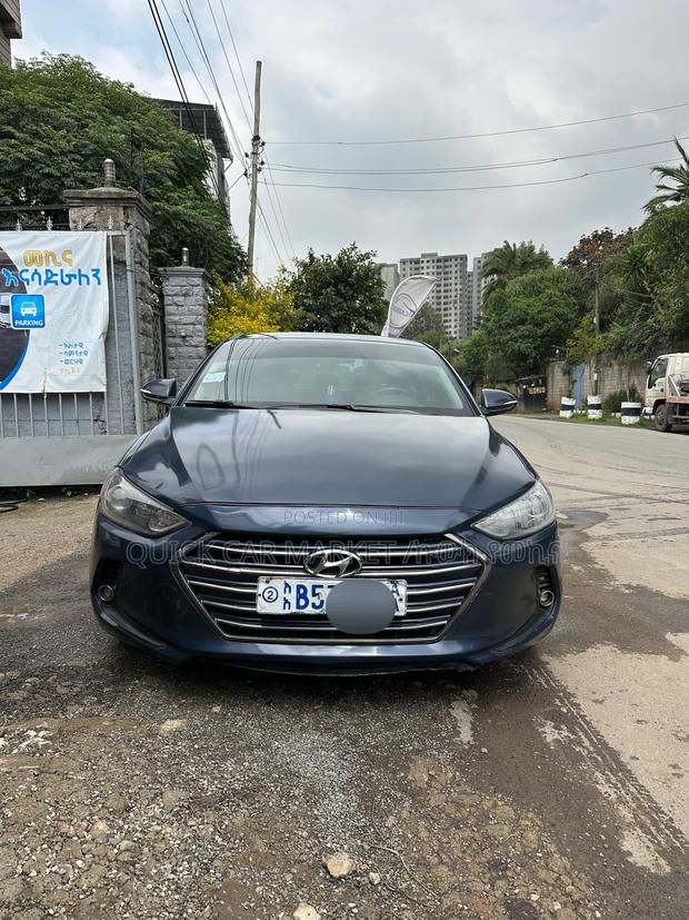 Hyundai Avante 2016 Blue