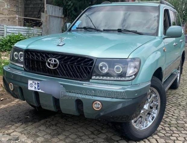 Toyota Land Cruiser 2005 Blue